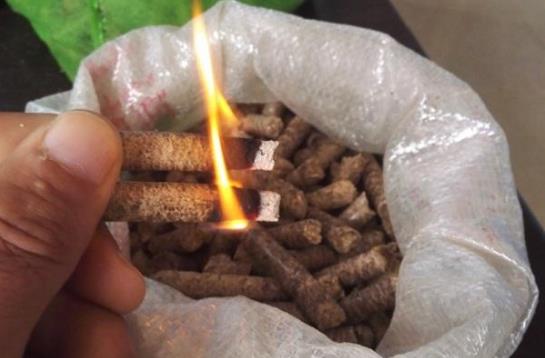 生物質燃料香蕉视频毛片顆粒燃料取暖圖片